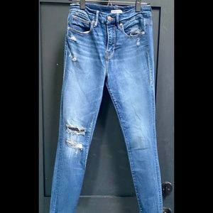 Good American Good Legs Distressed Denim size 4/27
